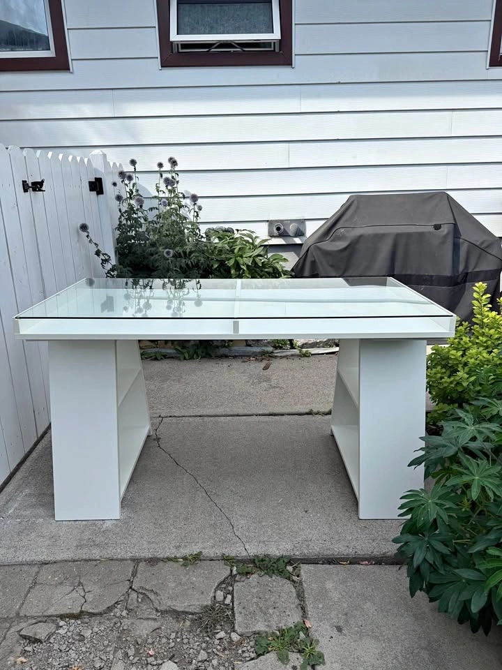 White desk