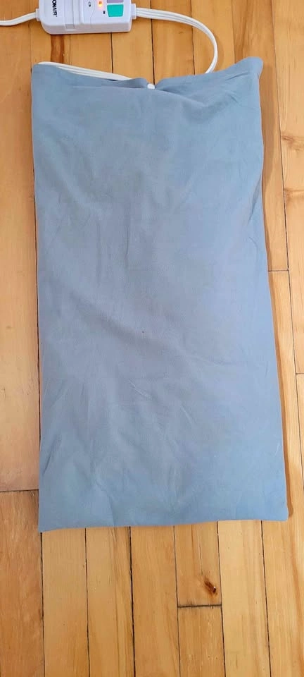 Conair Body Benefits Moist/Dry Heating Pad wide size