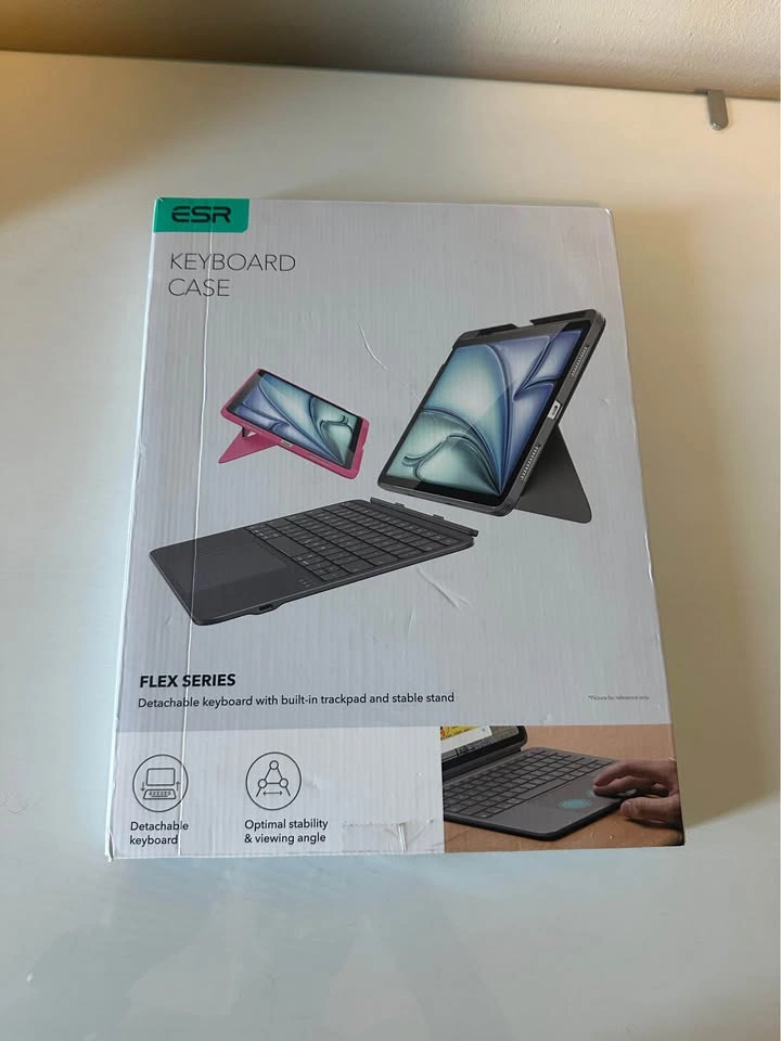ESR for iPad (A16) 11th/10th Gen Case with Keyboard, Ultra-Light - photo 2