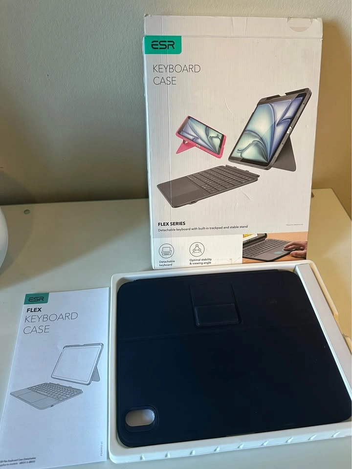 ESR for iPad (A16) 11th/10th Gen Case with Keyboard, Ultra-Light - photo 3