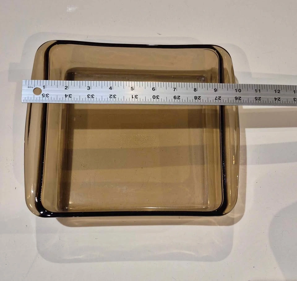 Pyrex Fireside Amber 8-Inch Square Baking Dish (Skokie) - photo 2