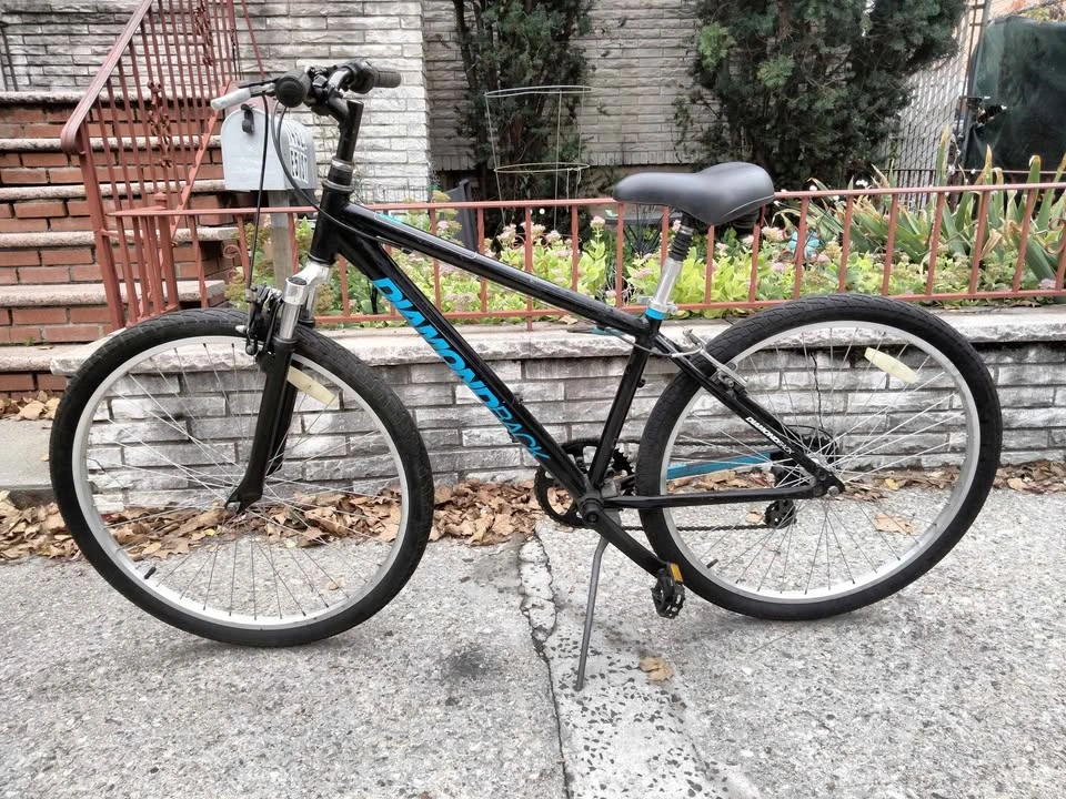 Diamondback Sorento Hybrid Bike - photo 2