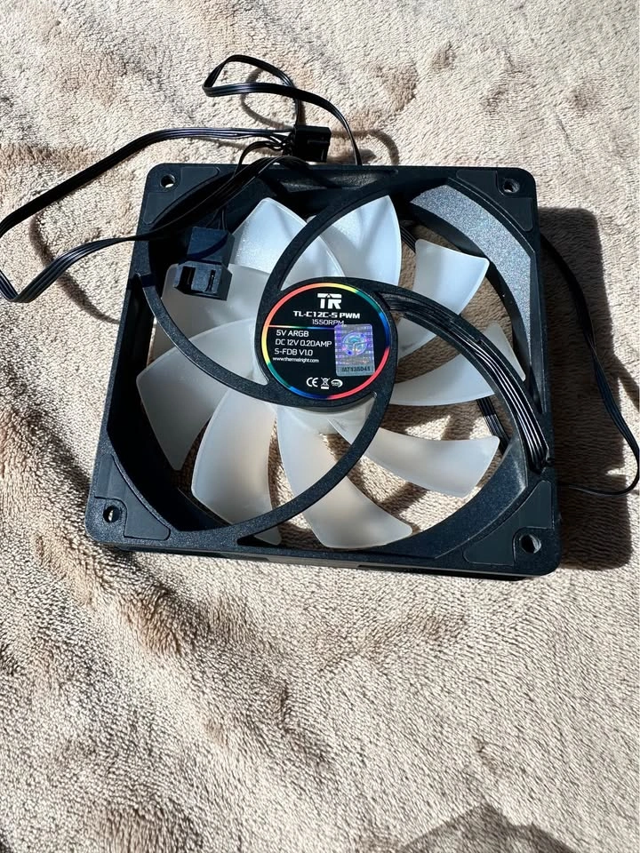 Thermalright 120mm ARGB Case Fan - photo 2