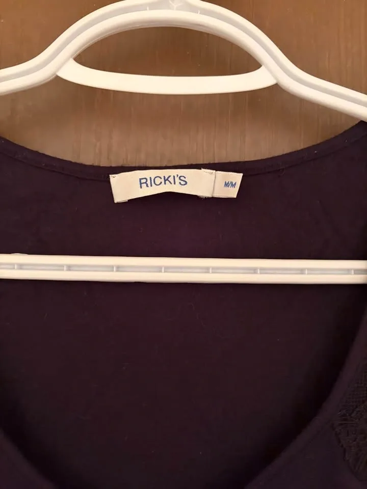 Ricki’s tank top - photo 3