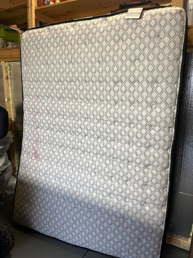 Queen size mattress