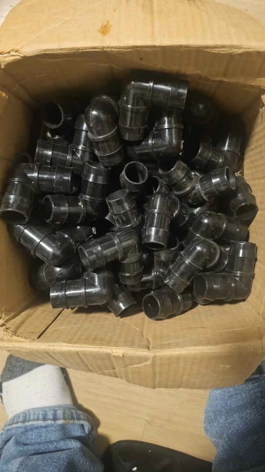 Bulk 75x Heavy-Duty 1" Poly Pipe Fittings Box - photo 3