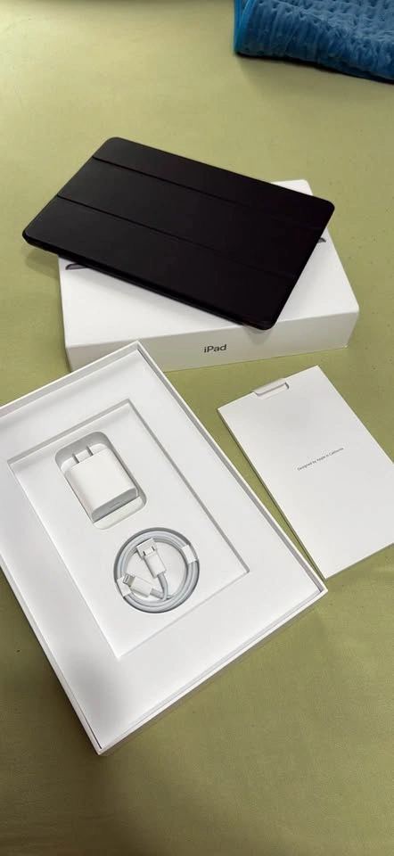 Apple iPad 9th Gen 64GB Wi-Fi – Like New - photo 5