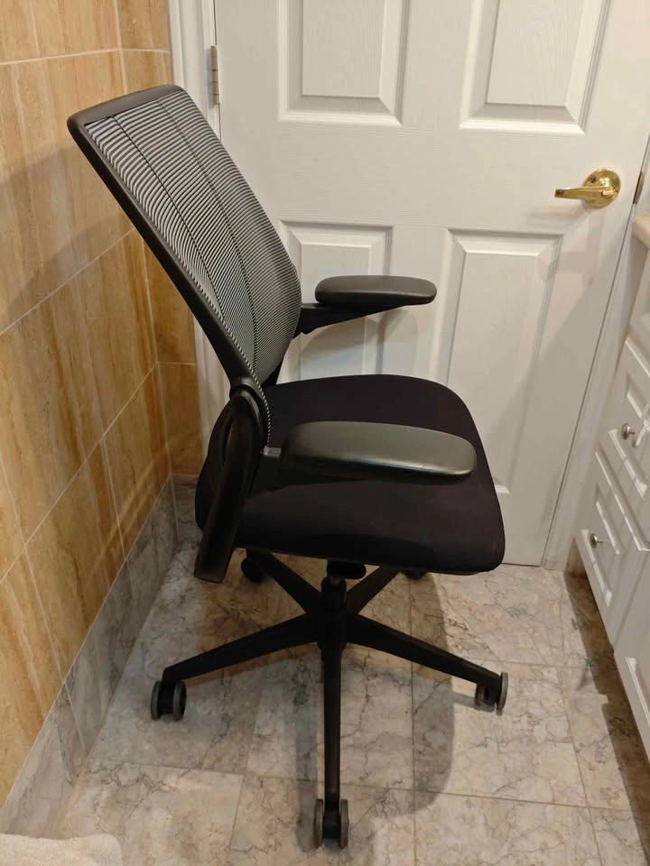 Humanscale Smart Chair - photo 2