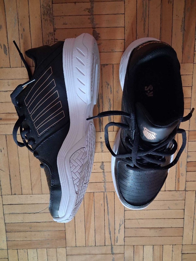 K-Swiss Tennis Sneakers - photo 4