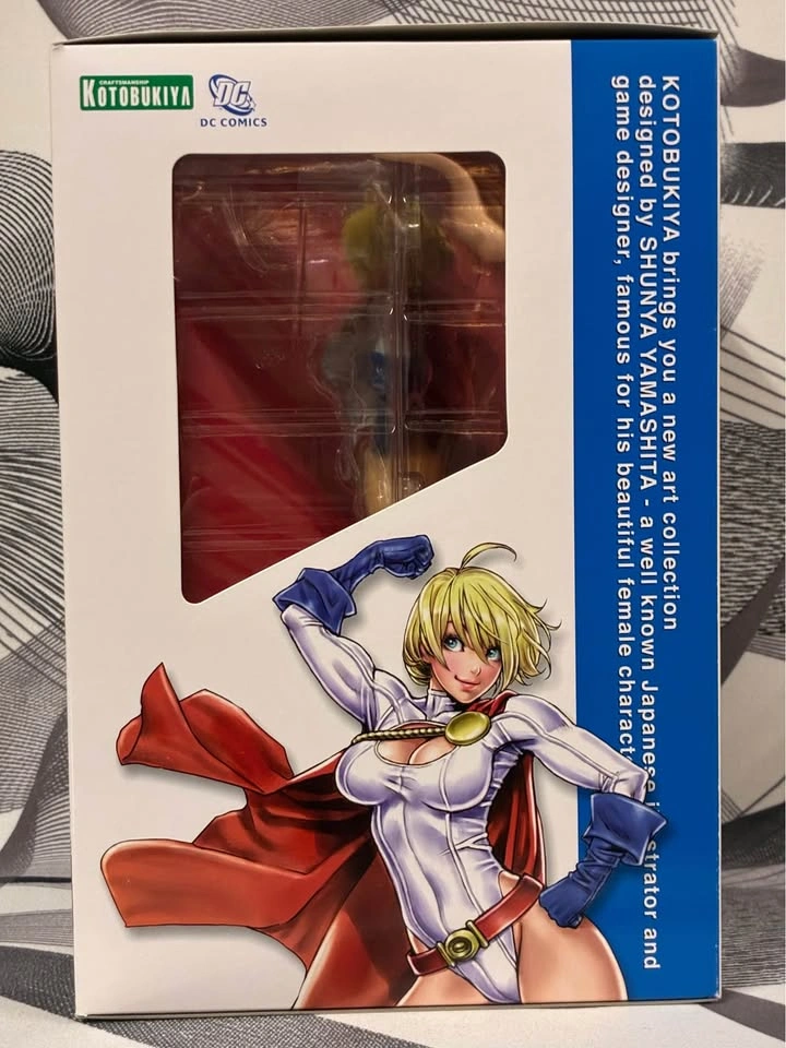 Power Girl Bishoujo Statue (new) - photo 2