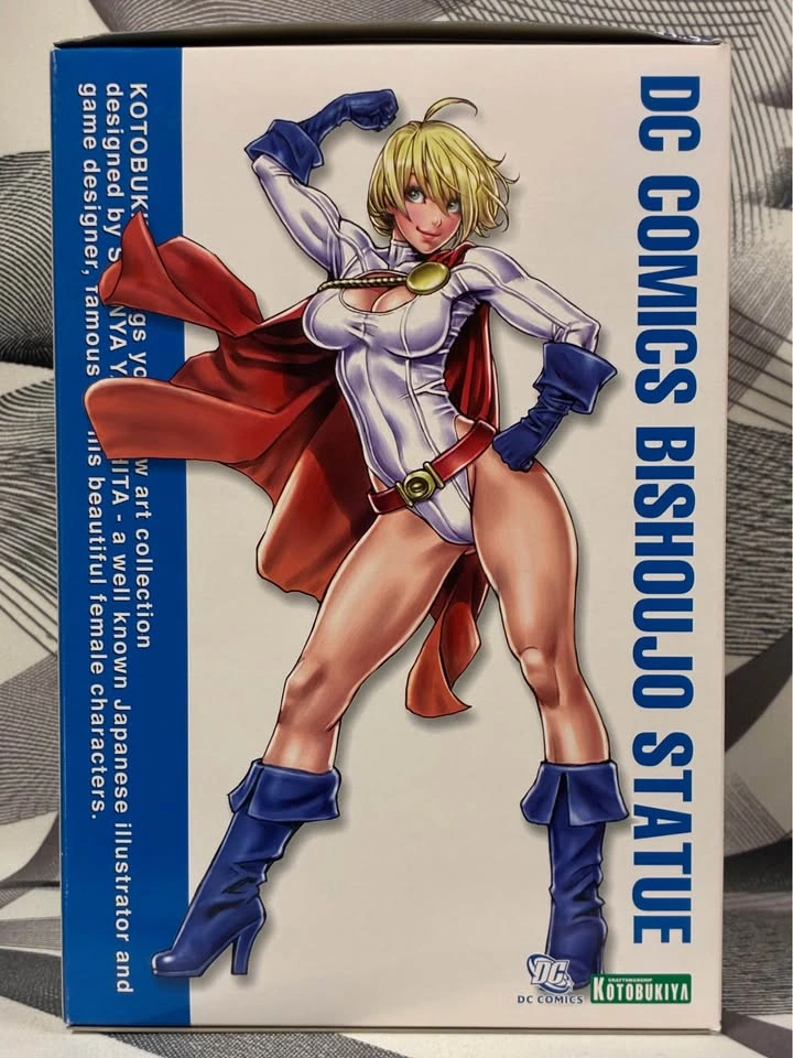 Power Girl Bishoujo Statue (new) - photo 4