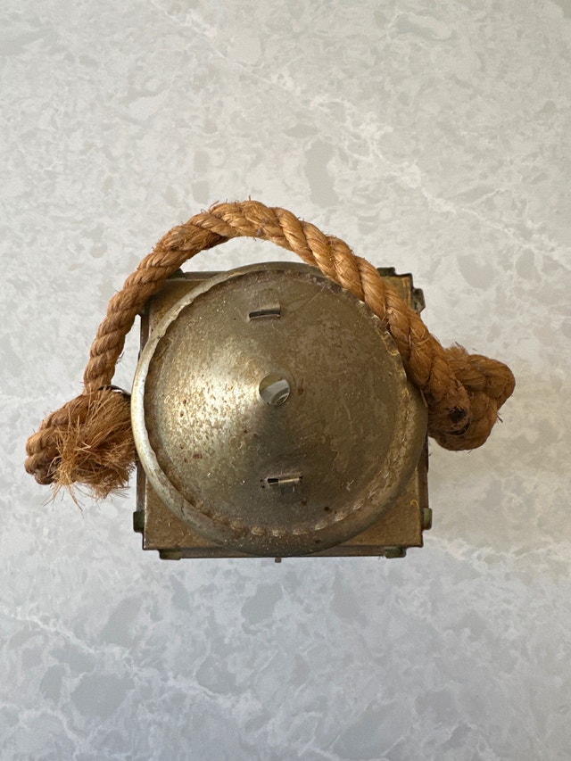 Vintage nautical-style brass cargo oil lantern - photo 5