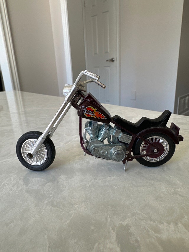 Vintage Matchbox 1:18 die-cast Harley-Davidson 1200 Chopper - photo 4