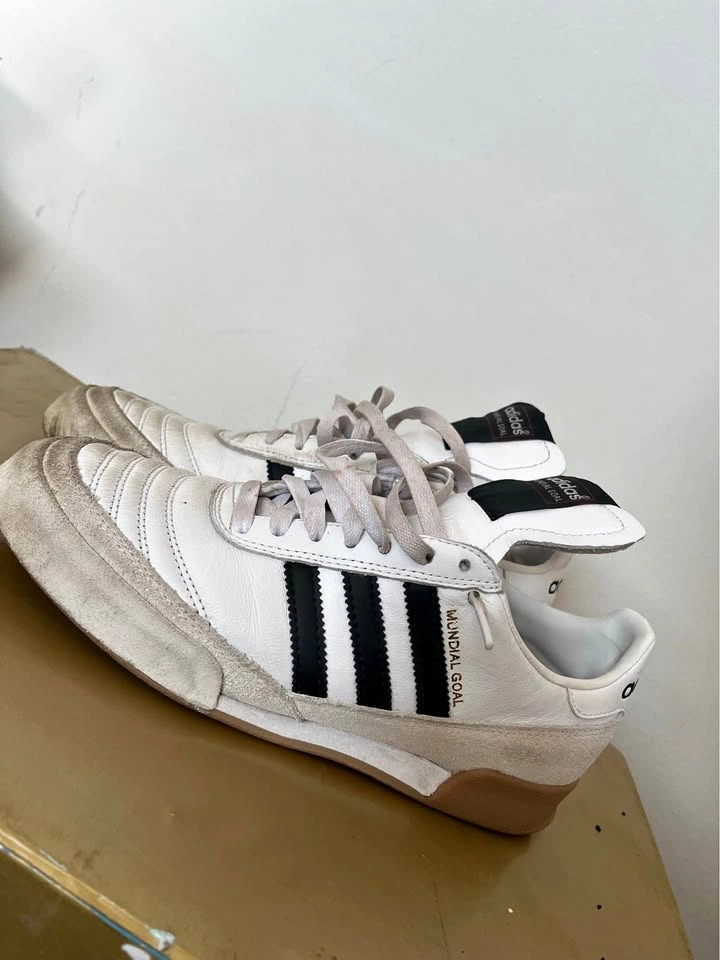 Adidas Mundial Goal Indoor Soccer Shoes