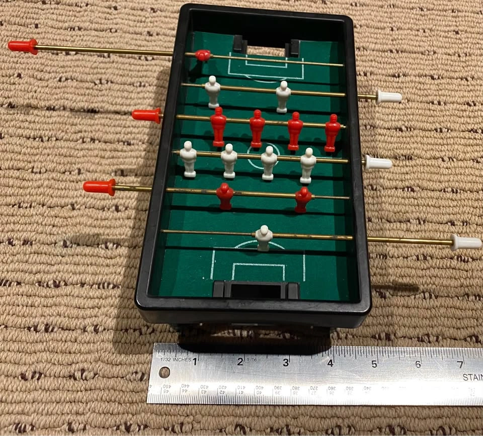 Tabletop Foosball 8 x 5 Inched | Porch Pickup in South Surrey - photo 3