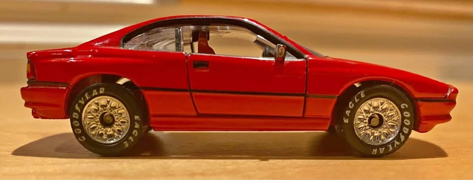 BMW 850i Matchbox Diecast Model Car