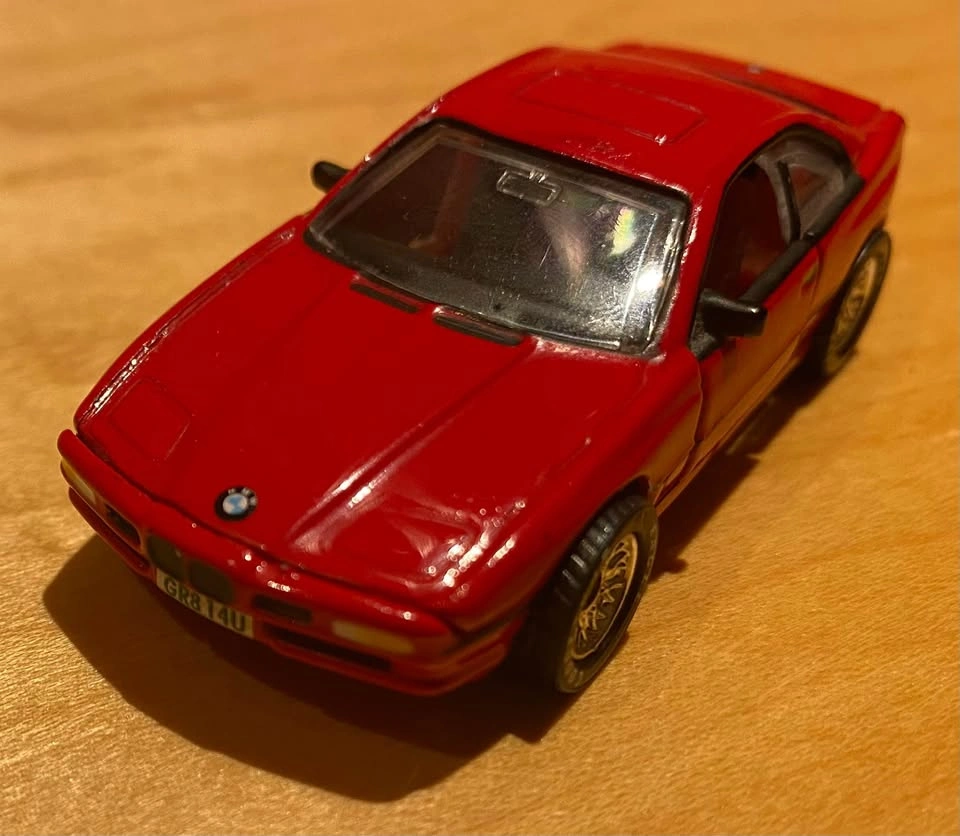 BMW 850i Matchbox Diecast Model Car - photo 2