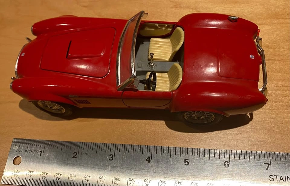 Vintage Burago Shelby Cobra 427 Die-Cast Model Car - photo 4