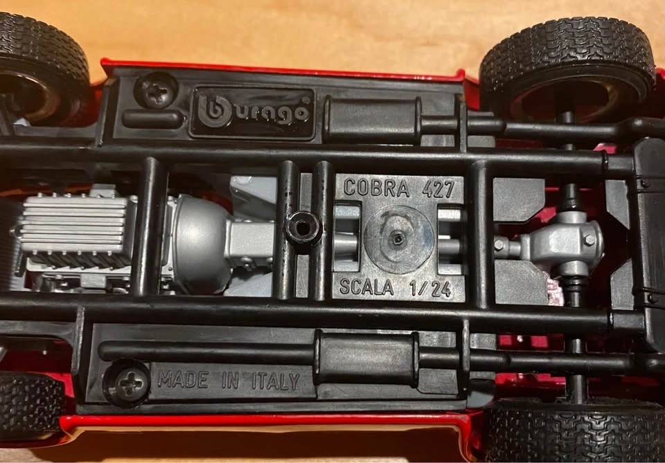 Vintage Burago Shelby Cobra 427 Die-Cast Model Car - photo 5