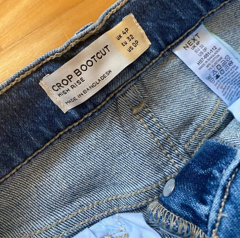 Next Petite Crop Bootcut High Rise Jeans UK 4P/Canadian 6P - photo 4