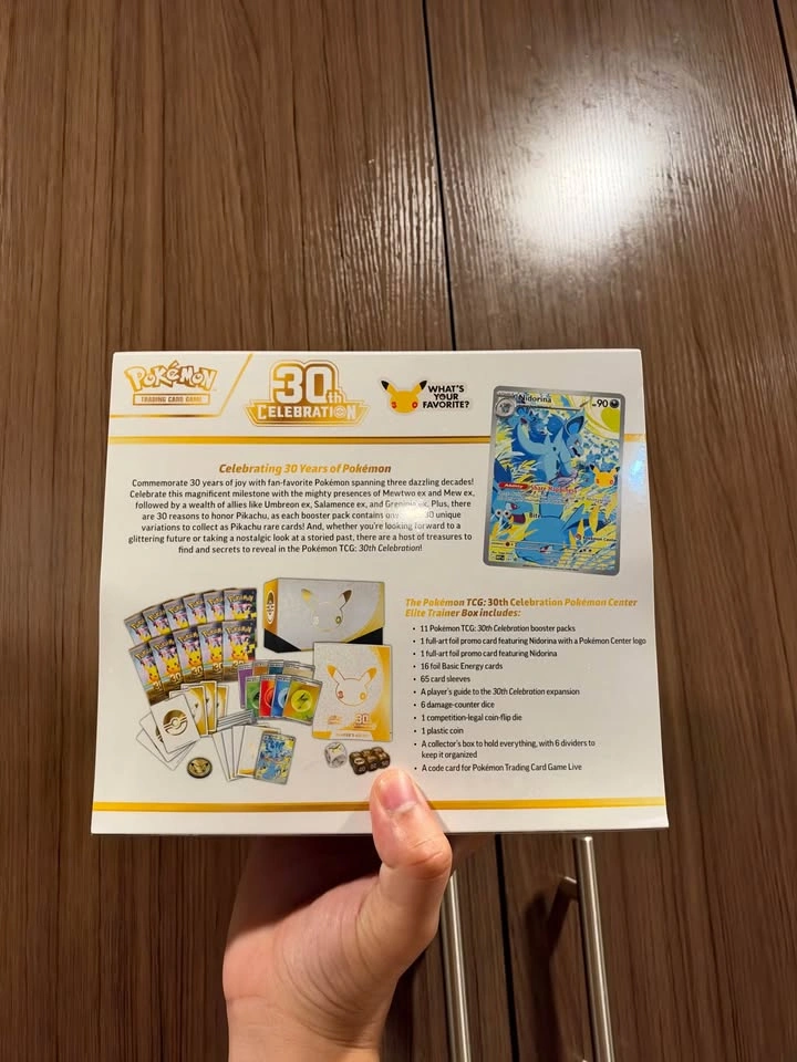 Pokemon 30th Celebration ETB (Pokemon Center Exclusive) - photo 5