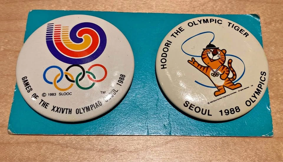 Vintage 1988 Seoul Olympics Pin Buttons