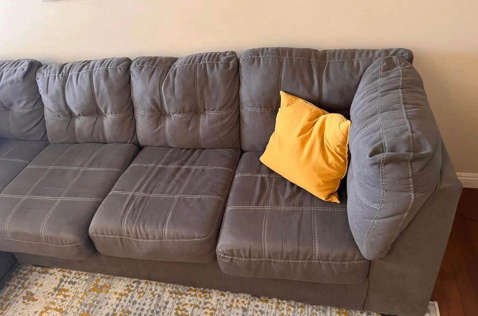 Grey Sectional- Free Delivery - photo 3