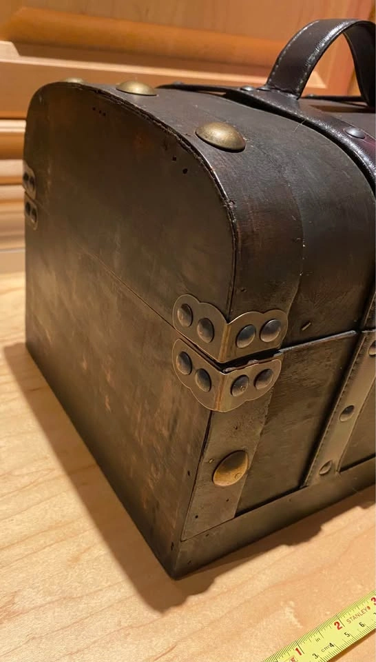 Treasure Chest | 11 x 8 x 8 Inches | Wood - photo 5