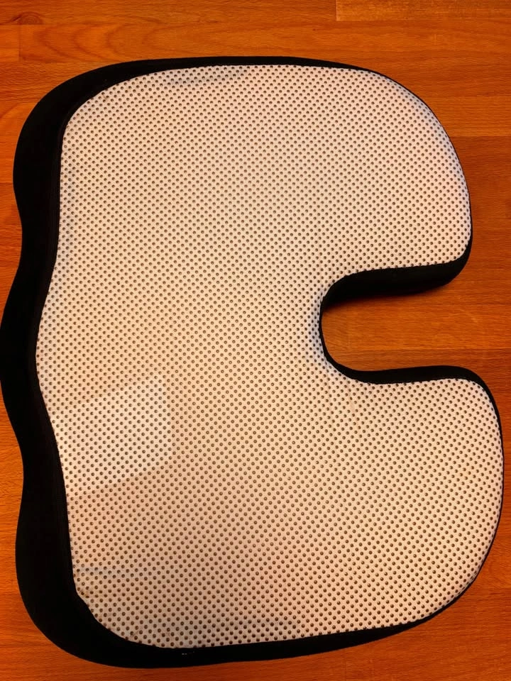 Everlasting Comfort Memory Foam Seat Cushion – Ergonomic - photo 2