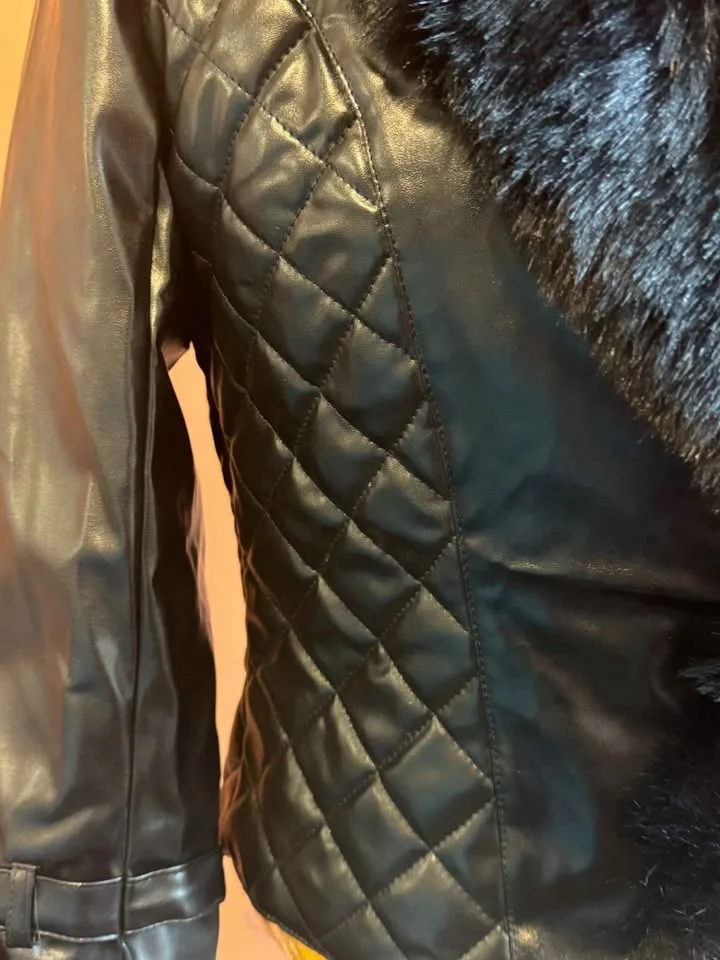 Brand New L Fur Trim Quilted Jacket – Size L 🖤 image indicator(2)