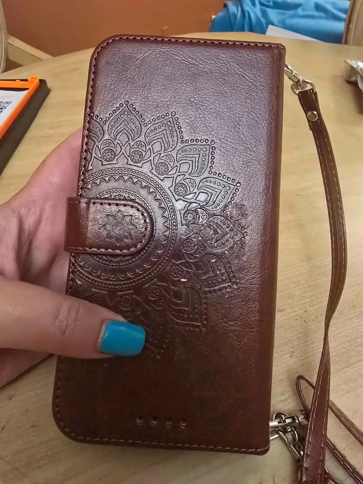 Iphone 15 Lro Mandala Leather Crossbody Phone Wallet Case image indicator(4)