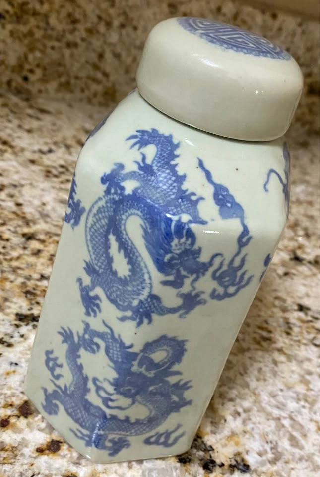 6 Inch Chinese Dragon Vase | Porch Pickup in South Surrey - photo 3