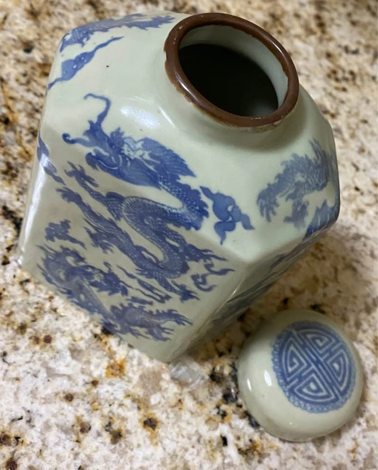 6 Inch Chinese Dragon Vase | Porch Pickup in South Surrey - photo 5