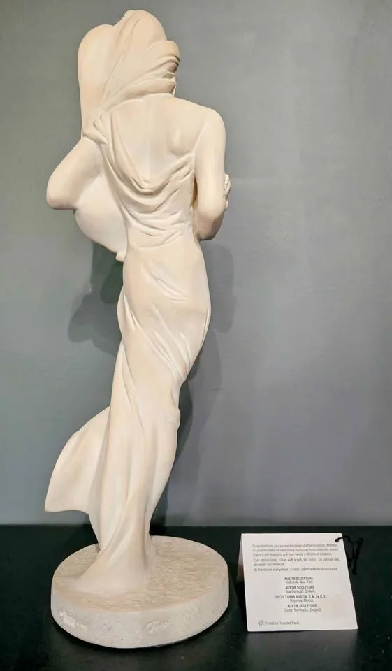 ❤️ Rare Austin Sculpture - Quiet Moments image indicator(2)