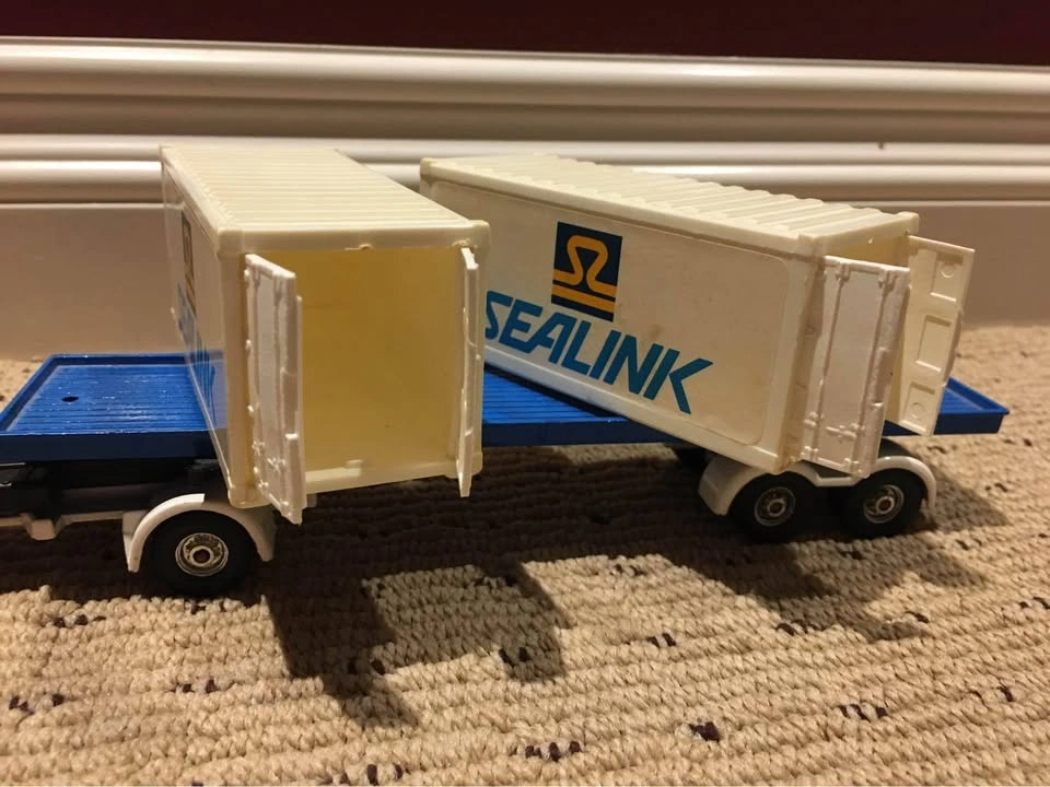 Vintage Corgi Mercedes Benz Semi Truck | 11 Inches - photo 3