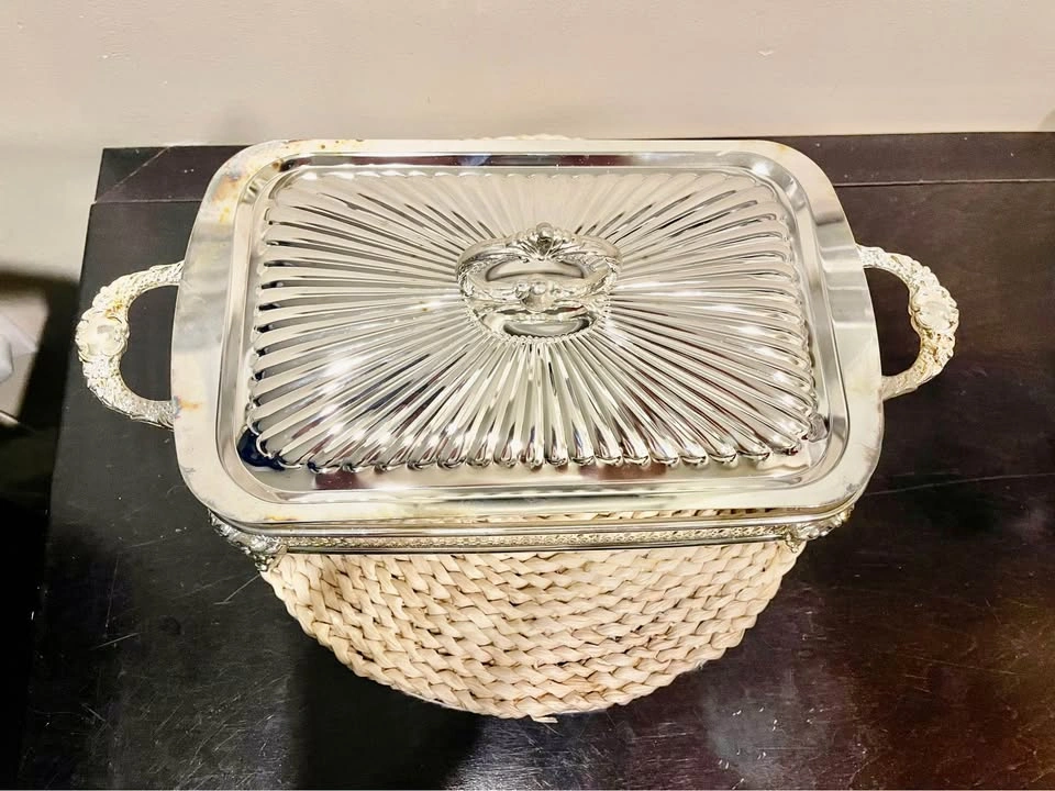 Vintage Silver Plated Footed Casserole Dish with Glass Insert - photo 3
