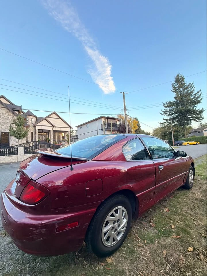 2005 Pontiac Sunfire - photo 2