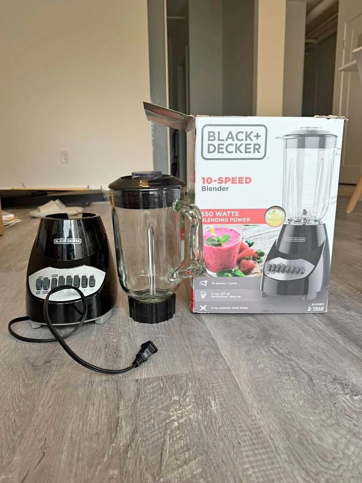 Black Decker 10-Speed Blender