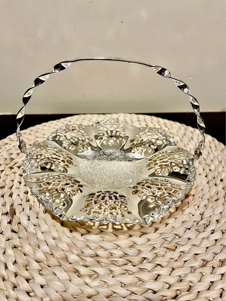 Vintage Queen Anne Silverplate Small Cake/Sweet Dish