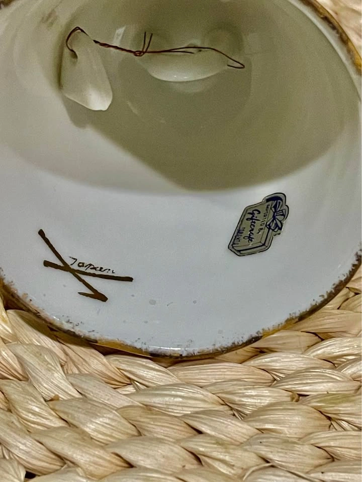 Vintage Giftcraft Japan Porcelain Bell - Victorian Couple - photo 3