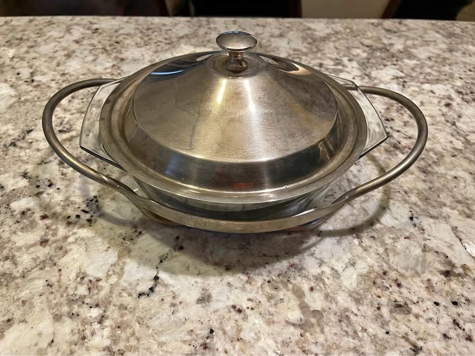 Vintage Elegance Silver-Plated Casserole Dish with Glass Insert