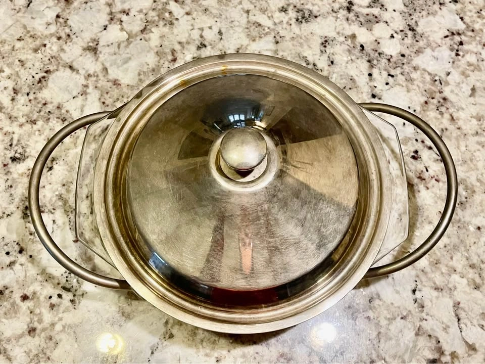 Vintage Elegance Silver-Plated Casserole Dish with Glass Insert - photo 4