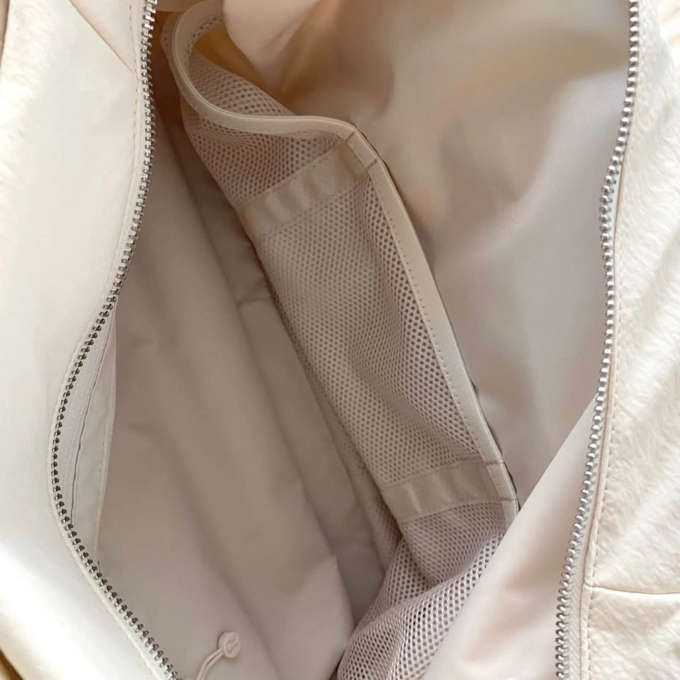 NWT Lululemon On My Level Barrel Duffle 16L - photo 4