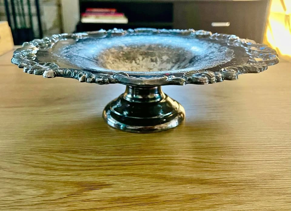 Vintage Sheffield Reproduction Silver Plated Pedestal Bowl