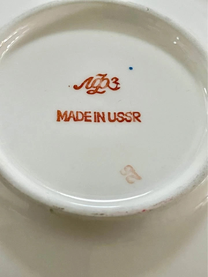 Rare Vintage Lomonosov LFZ USSR Porcelain Tea Cup and Saucer - photo 3