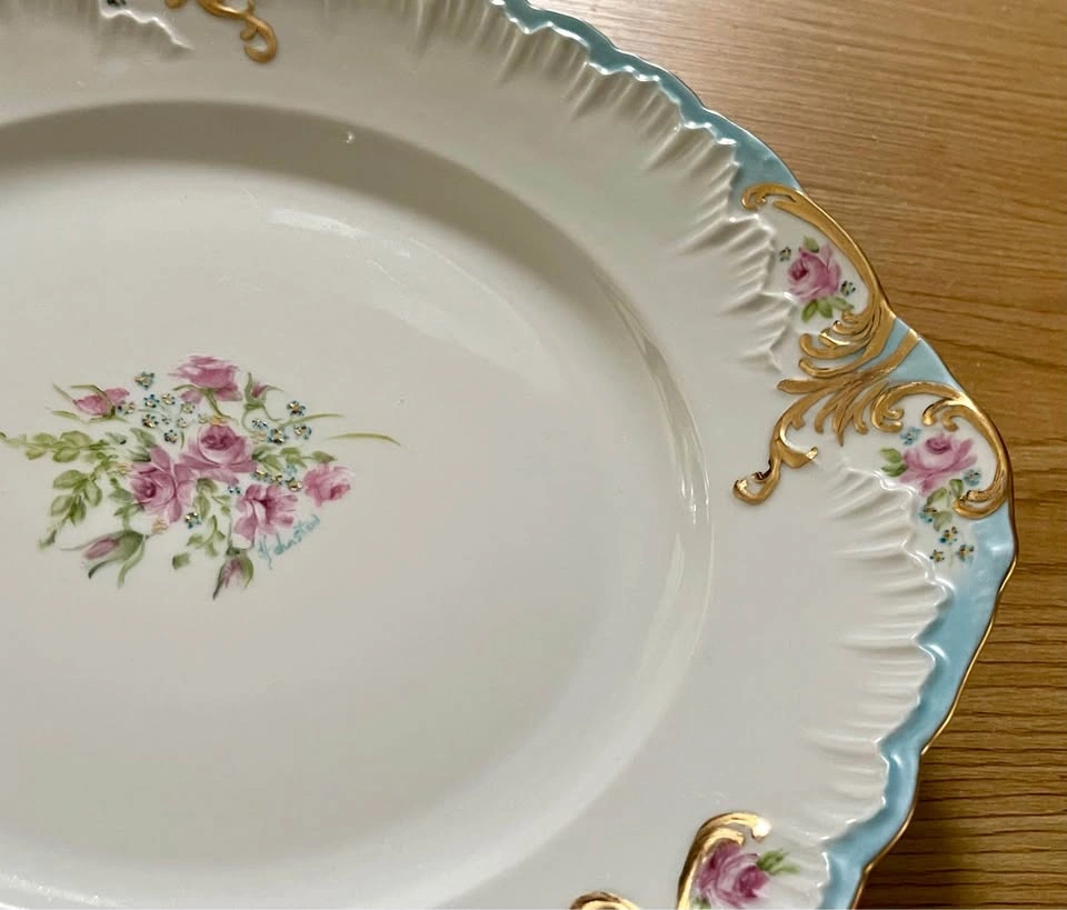 Rare 1900 Antique Floral Porcelain Plate with Gold Gilt - photo 3