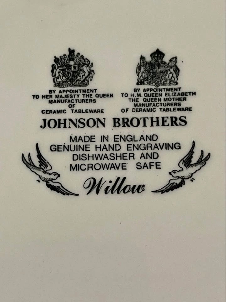 Johnson Brothers Willow Blue Dinner Plate - photo 4