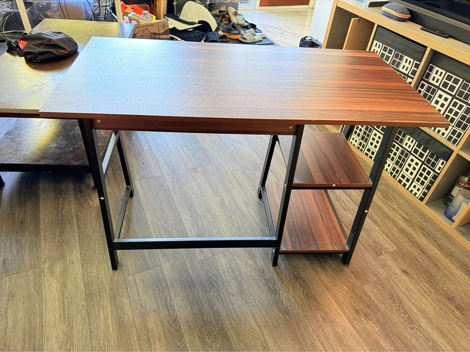 Desk table with compartments - photo 3
