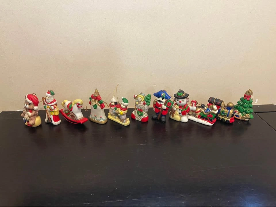 Lot of 11 Vintage Ceramic Christmas Ornaments all for $25 - photo 4