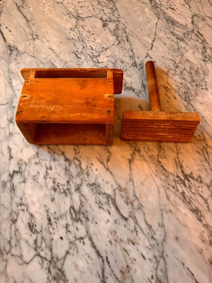 Vintage Primitive Wooden Butter Press / Butter Mold - photo 3